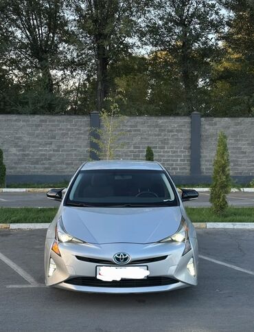 широкий бампер на гольф 2: Toyota Prius: 2016 г., 1.8 л, Робот, Гибрид, Хэтчбэк