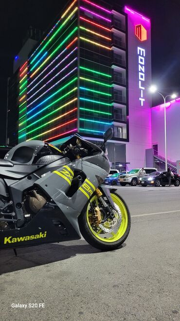 сеп фура: Спортбайк Kawasaki, 650 куб. см, Бензин, Чоңдор үчүн, Колдонулган