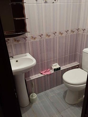 bishkek flats: 3 комнаты, 80 м², 5 мкр 106 серия, 1 этаж — 7