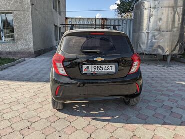 Chevrolet: Chevrolet Spark: 2021 г., 1 л, Вариатор, Бензин, Хэтчбэк — 3