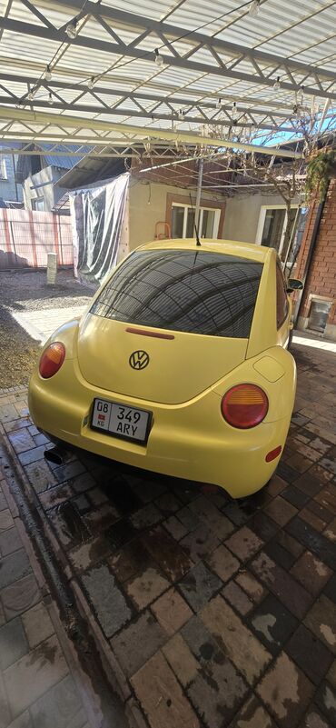 Volkswagen: Volkswagen New Beetle: 2002 г., 2 л, Автомат, Бензин, Хэтчбэк — 6