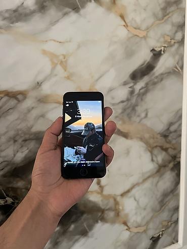 Apple iPhone: IPhone 6s, Barmaq izi — 9