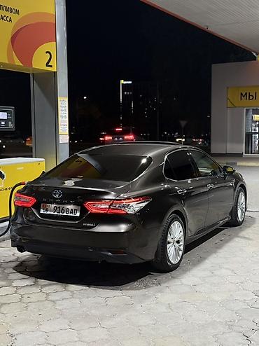 rx 350 2018: Toyota Camry: 2018 г., Гибрид, Седан — 3