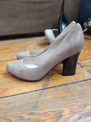 Туфли: Обувь из Европы, остались остатки размер 36-37 успейте приобрести по — 12