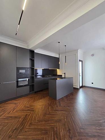 kredit ile: 3 otaqlı, Yeni tikili, 142 kv. m — 1