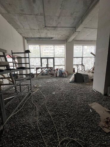 Mağazalar: Bakı şəhəri yasamal rayonu Şəfayət Mehdiyev küçəsində, Grand həyat və — 8