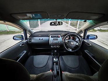 Honda: Honda Fit: 2003 г., 1.5 л, Вариатор, Бензин — 16