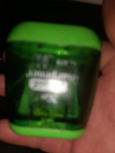 амбушюры для внутриканальных наушников: Беспроводные наушники TWS с зарядным футляром (цвет: зелёный) -