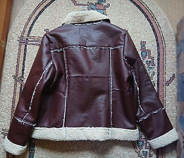 bunda na eng: Ženska pilotska jakna sa krznom (shearling stil) - Materijal: eko — 2