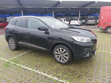 Renault: Renault : 1.5 l | 2017 г. 234000 km SUV/4x4 — 2