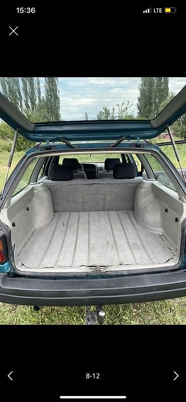 багаж спада: Volkswagen Passat Variant: 1992 г., Универсал — 8