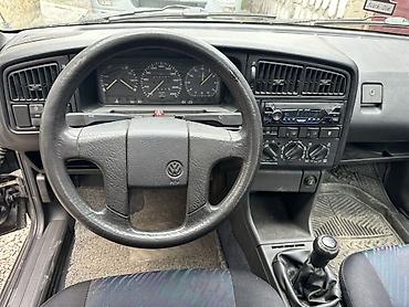 Volkswagen: Volkswagen Passat: 1993 г., 1.8 л, Механика, Бензин, Седан — 4