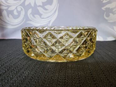 Činije: Bombonijera,cinija pun rad 70te god. Cinija bez ostecenja,nigde — 7