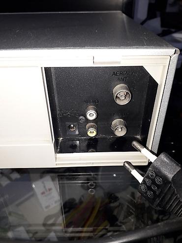 disk dvd: Videomaqnitafon LG satılır.İşlək vəziyatdədir. Pultu yoxdur. Təmirdə — 4