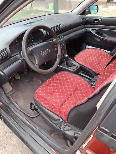 subaru 2002: Audi A4: 1995 г., 1.8 л, Механика, Бензин, Седан — 3