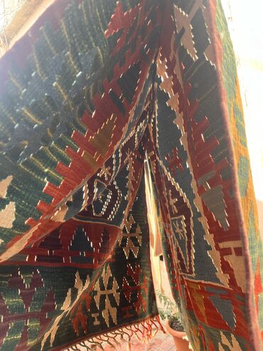 Qədim xalçalar: Qədim xalça, 1950 il, Türkmənistan, Vəziyyəti: Əla — 6