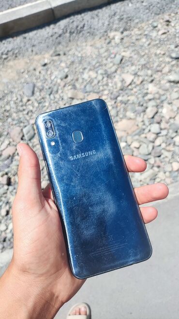 колдонулган телефондор: Samsung Galaxy A30, Б/у, 32 ГБ, цвет - Синий