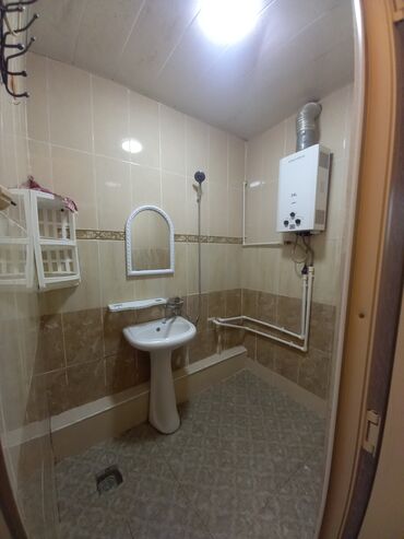 Uzunmüddətli kirayə mənzillər: Salam. Kirayə verilir. 12mkr. Sumqayıt hospitalın yanında. Leninqrad — 13