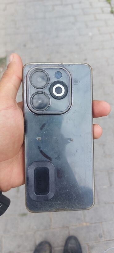 Чайники: Infinix smart 8 lite 4+4ram 64 gb yaddas telefoun ekran susesi