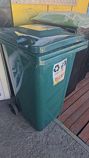 Мусорные баки, контейнеры: Мусорные баки до 240л. 60л, 70л, 80л, 100л, 120л, 240л, 360л, 1100л — 8