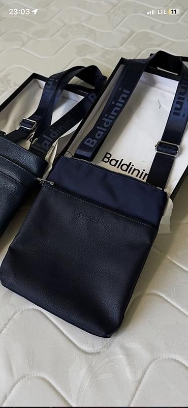 tory burch: Сумка через плечо Baldinini в тёмно-синем цвете. Лаконичная — 1