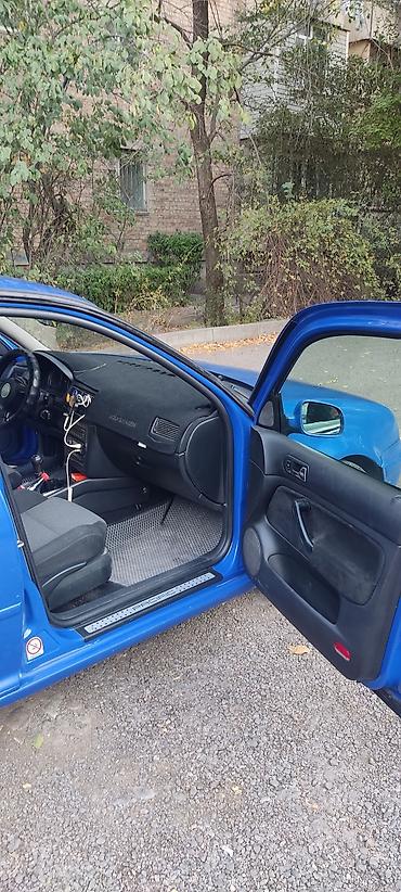 pasat b5: Volkswagen Golf: 2003 г., 2 л, Механика, Бензин, Хэтчбэк — 9