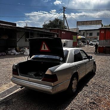 Продажа авто: Mercedes-Benz W124: 1990 г., Седан — 4