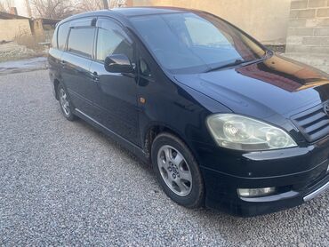 Toyota: Toyota Ipsum: 2003 г., 2.4 л, Автомат, Газ, Минивэн