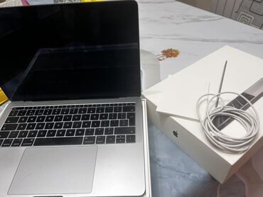 Apple MacBook: İşlənmiş Apple MacBook, 13.3 ", Intel Core i7, 128 GB, Ünvandan götürmə, Ödənişli çatdırılma — 8