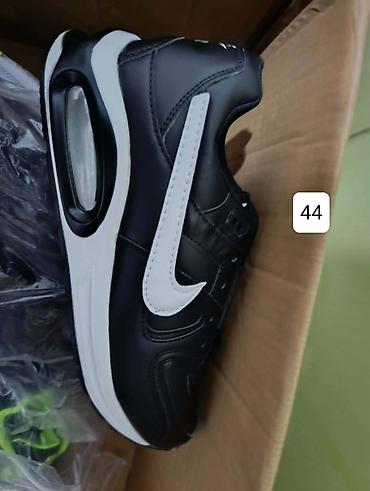 Patike: Akcija š£
svi modeli po 2850 din na lalafo.rs ā 27 Patike: Akcija š£
svi modeli po 2850 din ā 27