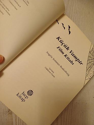 Bədii ədəbiyyat: Məhsul: “Küçük Vampir – Film Kitabı” Müəllif: Angela Sommer-Bodenburg — 3