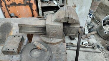 ноутбук колдонулган: Продам тиски отлично состояние без стола