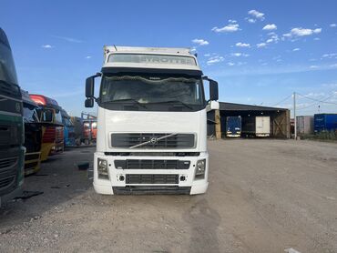 Грузовики: Грузовик, Volvo, Стандарт, 7 т, Б/у