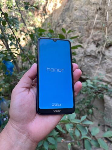 kiredit telfon: Yaxwi veziyyetde Honor 32 yaddas donmasi yoxdu sade yunguk prablemi