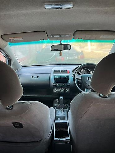 xundai gets: Honda Fit: 2002 г., Вариатор, Газ, Хэтчбэк — 8