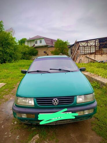 паста в4: Volkswagen Passat: 1993 г., 2 л, Автомат, Бензин, Седан