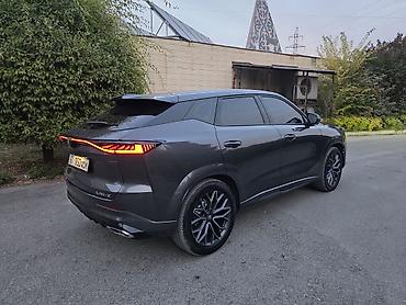 машины китайцы: Changan Uni-Z: 2025 г., 1.5 л, Робот, Бензин, Кроссовер — 4