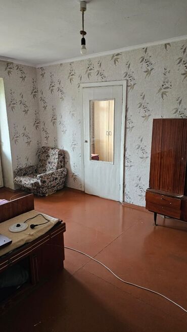 купить квартиру в рассрочку от хозяина: 2 комнаты, 45 м², Хрущевка, 4 этаж, Старый ремонт