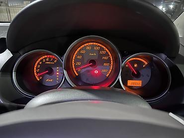 elantra 2017: Honda Fit: 2005 г., 1.3 л, Вариатор, Бензин, Хэтчбэк — 6
