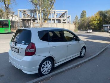 купить чехлы на гольф 4: Honda Fit: 2002 г., 1.5 л, Автомат, Бензин, Хетчбек