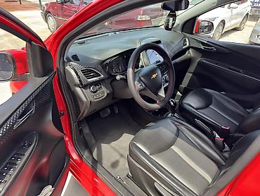 sprinter 4 4: Chevrolet Spark: 2020 г., 1 л, Автомат, Бензин, Хэтчбэк — 8