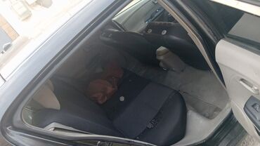 Honda: Honda Insight: 1.3 l | 2011 il Sedan — 7