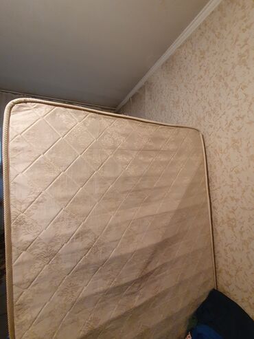 кровать бу токмок: Спальный матрас, Б/у, Полуторный, Другая страна производитель, Пружинный, Матрасы средней жесткости, Самовывоз