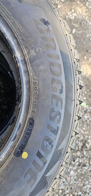 Шины 215 / 70 / R 16, Зима, Б/у, Комплект, Внедорожные (АТ/МТ), Япония, Bridgestone