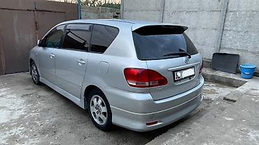 forester sg9: Toyota Ipsum: 2002 г., 2.4 л, Автомат, Бензин, Минивэн — 4