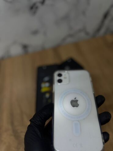 айфон на расрочку: IPhone 11, Колдонулган, 256 ГБ, Ак, Каптама, 100 %