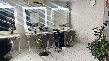 здаю салон красоты: Сдаю Whole salon: Для парикмахера, 50 м², В торговом центре, Действующий, С оборудованием — 1