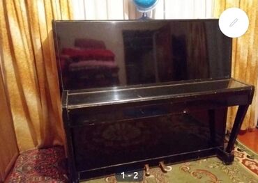 рояль пианино: Продаю пианино " Октава" настроенная, в отличном состоянии, все