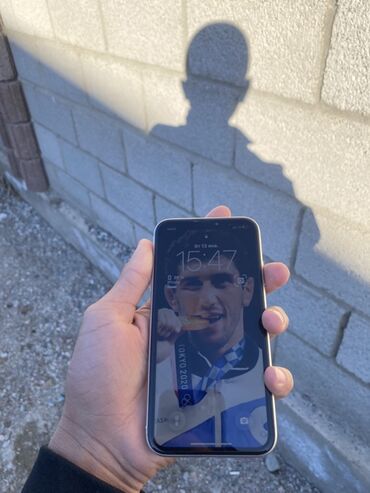 Apple iPhone: IPhone 11, Б/у, 128 ГБ, Белый, Чехол — 7