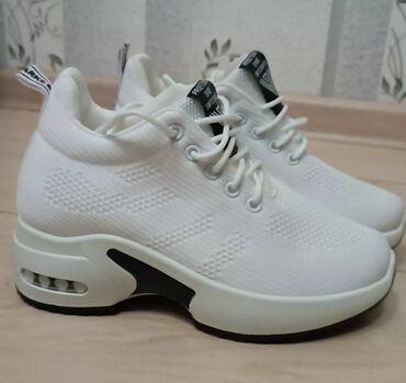 Босоножки, сандалии, шлепанцы: Басаножки — 16